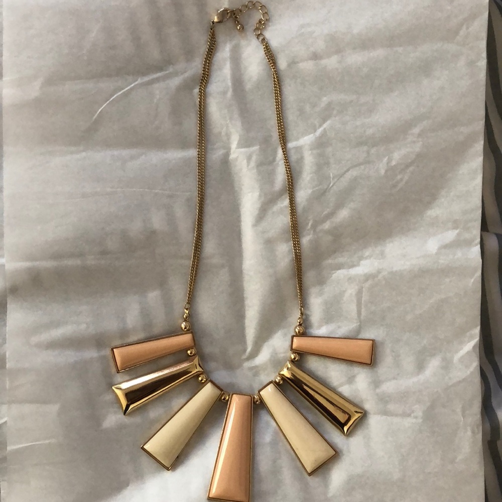 Statement necklace